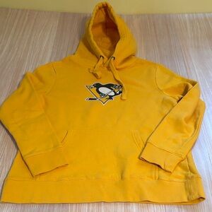 Fanatic's Pittsburgh Penguins hoodie sweatshirt gold black